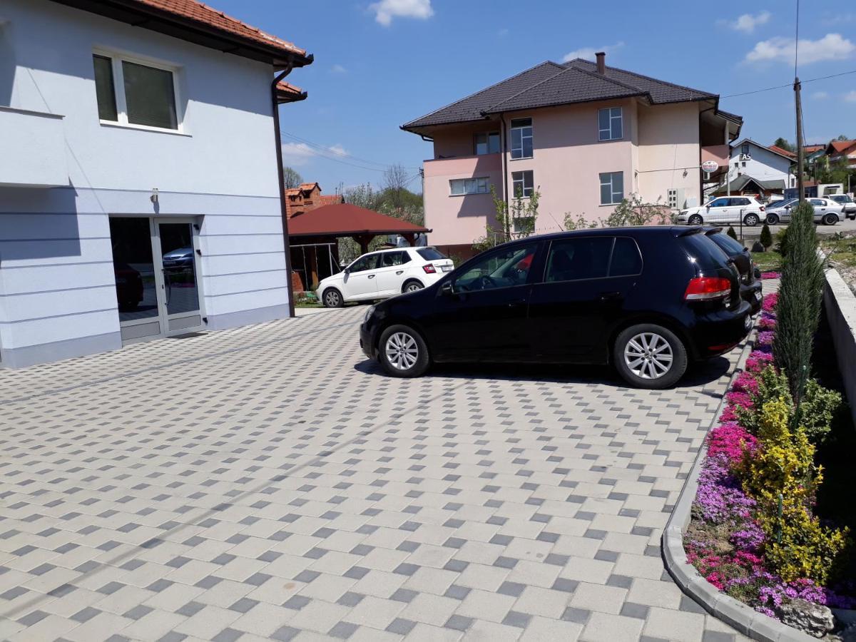 Private Home Rifat Dubrave Gornje Екстериор снимка